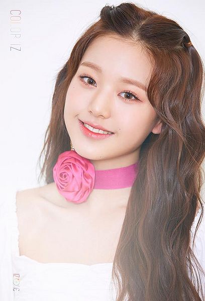 File:JangWonyoung1stMiniAlbum2.jpg