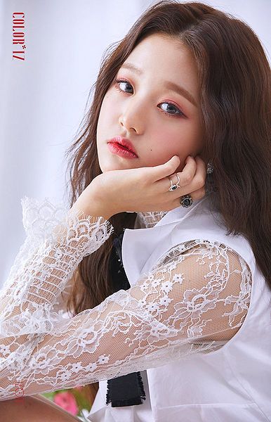 File:JangWonyoung1stMiniAlbum3.jpg